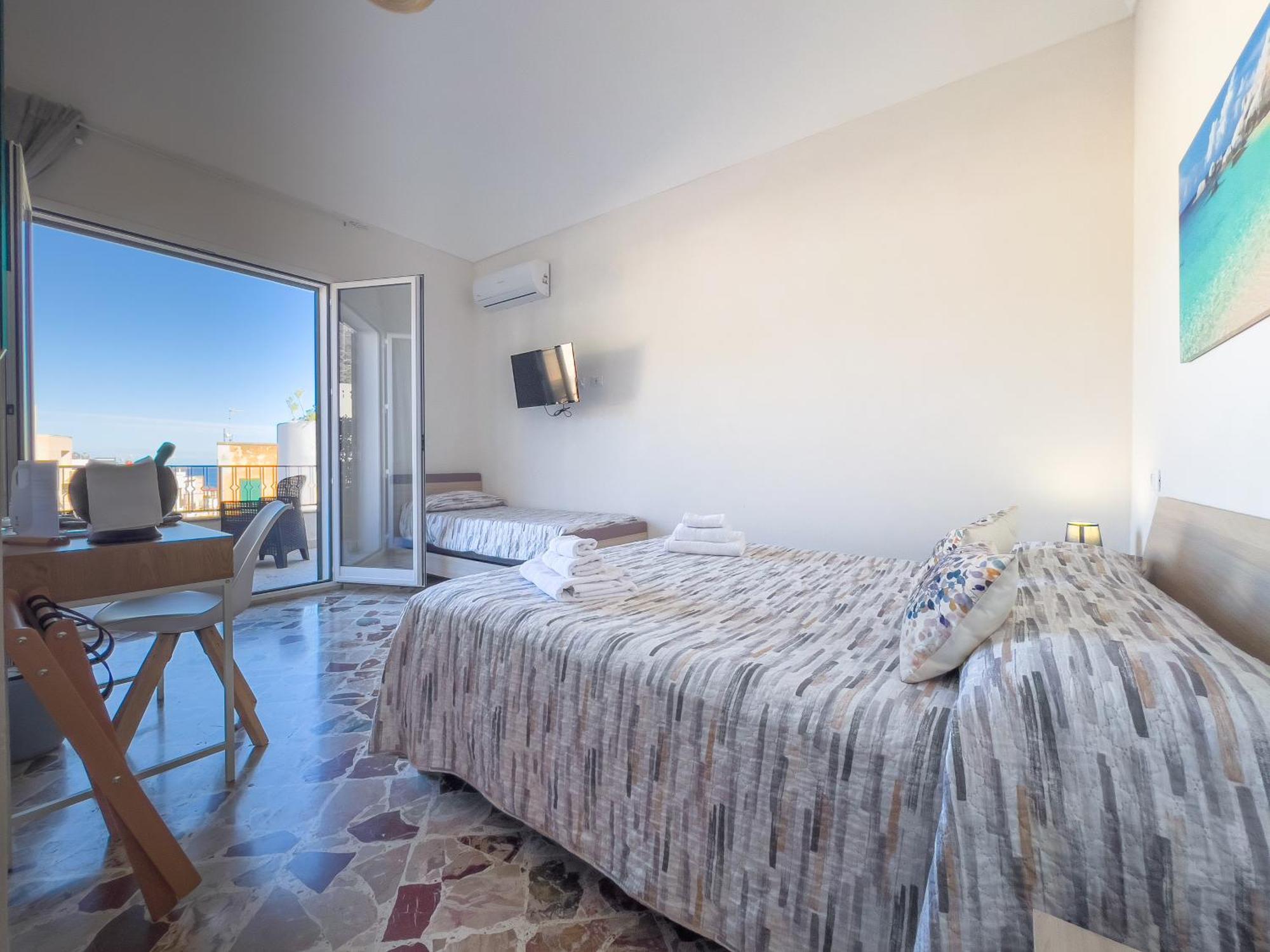 Ponente & Maestro Rooms Favignana Exterior photo