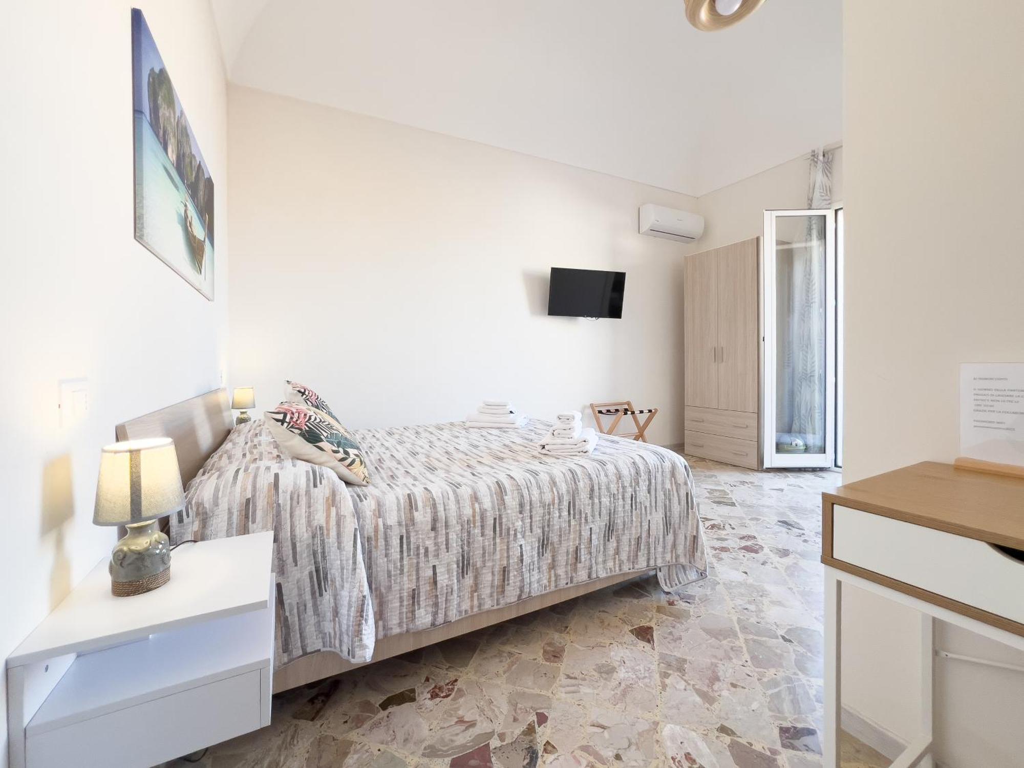Ponente & Maestro Rooms Favignana Exterior photo