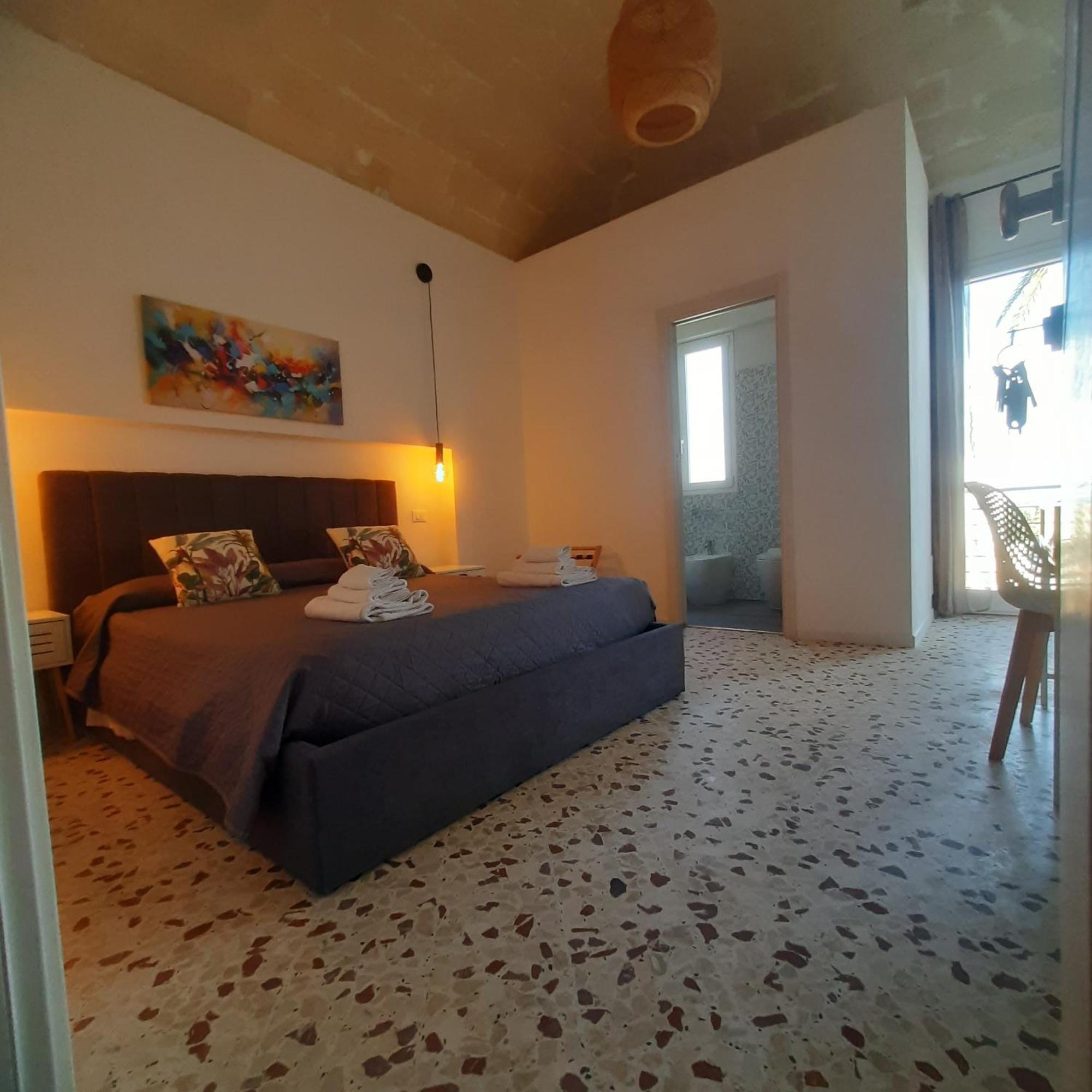 Ponente & Maestro Rooms Favignana Exterior photo