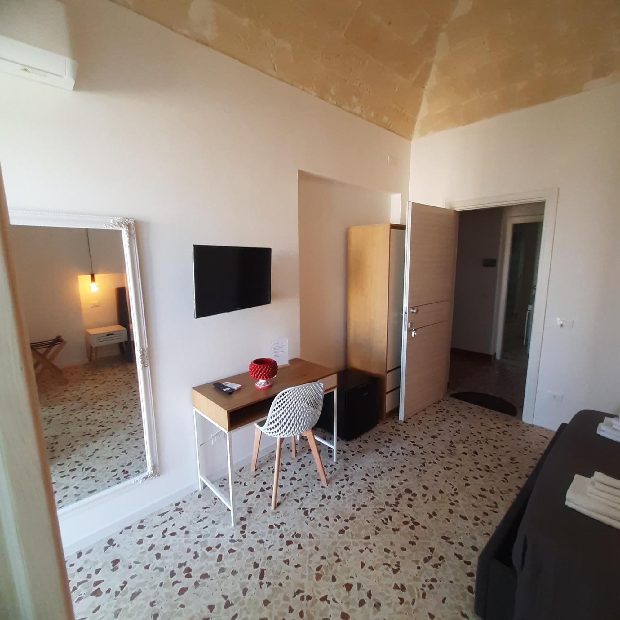 Ponente & Maestro Rooms Favignana Exterior photo